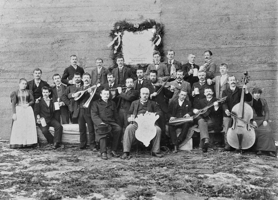 Werkskapelle der Marmorindustrie. Foto: Um 1900